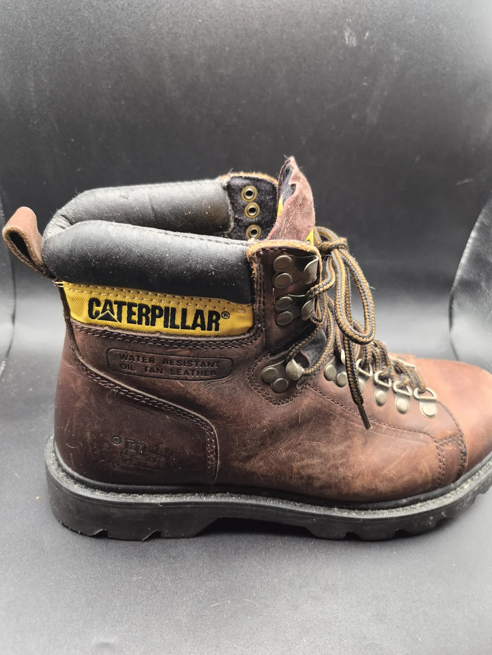 Caterpillar Walking Machine Brown Leather Lace-Up Work Boots with Yellow Logo